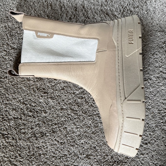 Puma Mayze Stack Chelsea Boot 'Light Sand' - Picture 1 of 2